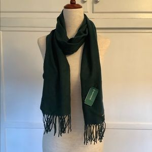 Forest green scarf!